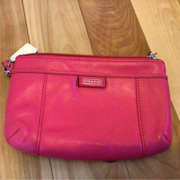 Coach wristlet - Picture 1 of 5